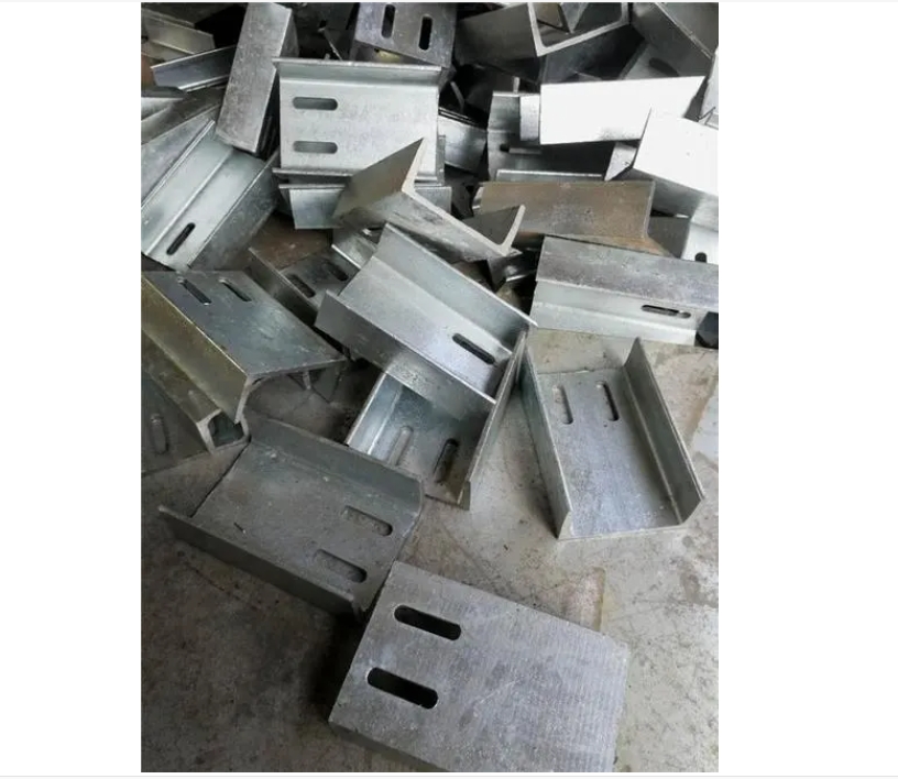 沿滩河北槽钢连接件